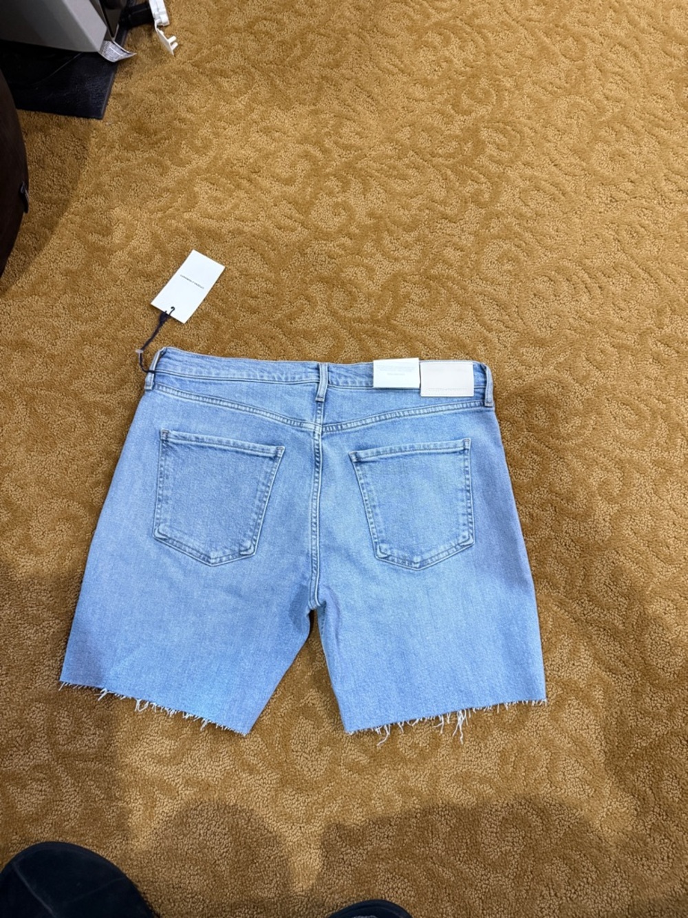 Citizens Of Humanity Isola Denim Shorts size 31 NWT - Picture 2 of 5